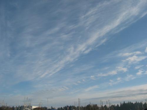 horsetails the day before bringing 25 knot winds