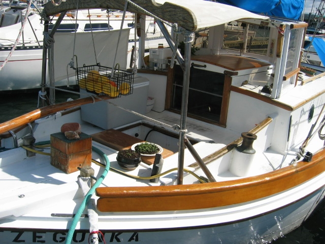 http://we welcome you to come check out your next home on s/v tzegunka, charleston oregon