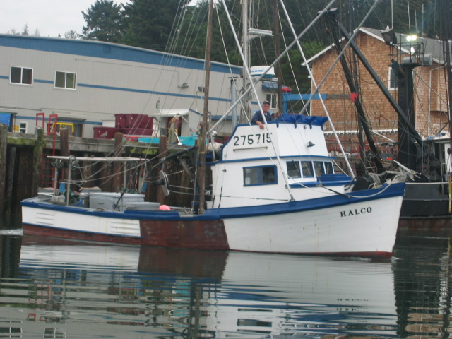 http://Halco is a great old wooden boat + this owner is something for the community to be very proud of.. come see, small basin charleston, OR